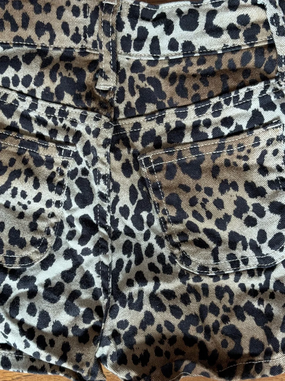 Old Navy Girls Leopard Print Skort in Tan and Black